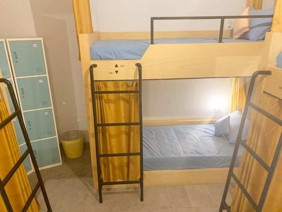 Hostel Hut *